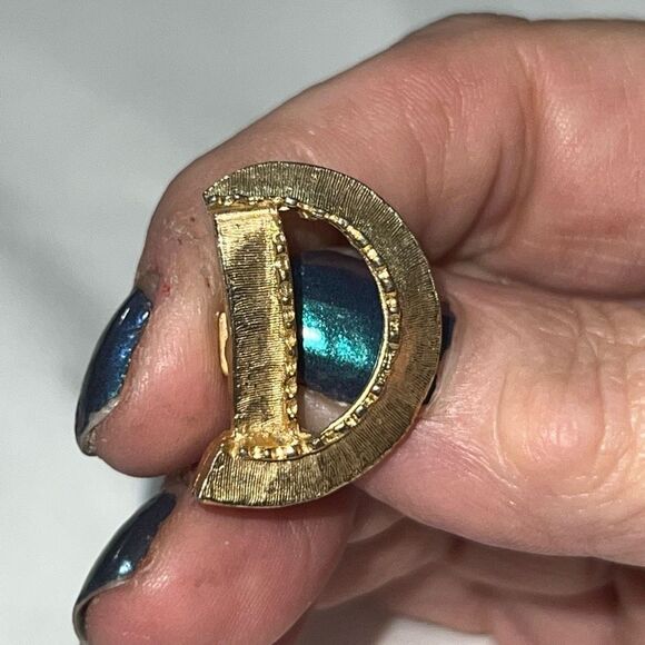 Vintage MCM Initial “D” Brooch - Picture 2 of 5
